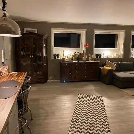 Lyngen, Mackay Appartment, Lyngen Lyngseidet Εξωτερικό φωτογραφία