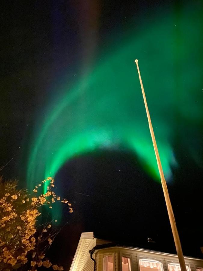 Lyngen, Mackay Appartment, Lyngen Lyngseidet Εξωτερικό φωτογραφία